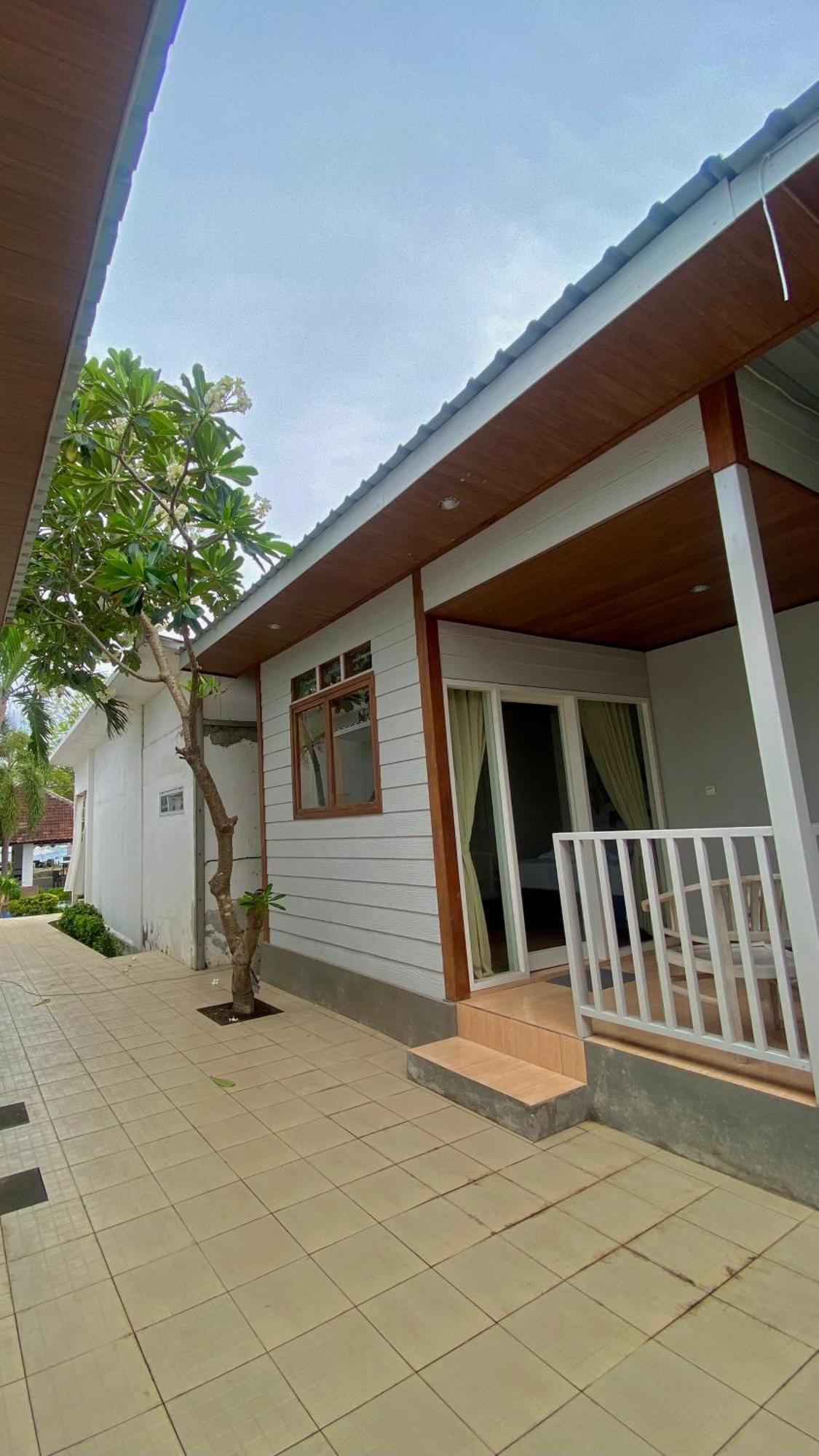 Wah Danima Resort & Restaurant Gili Trawangan Bagian luar foto