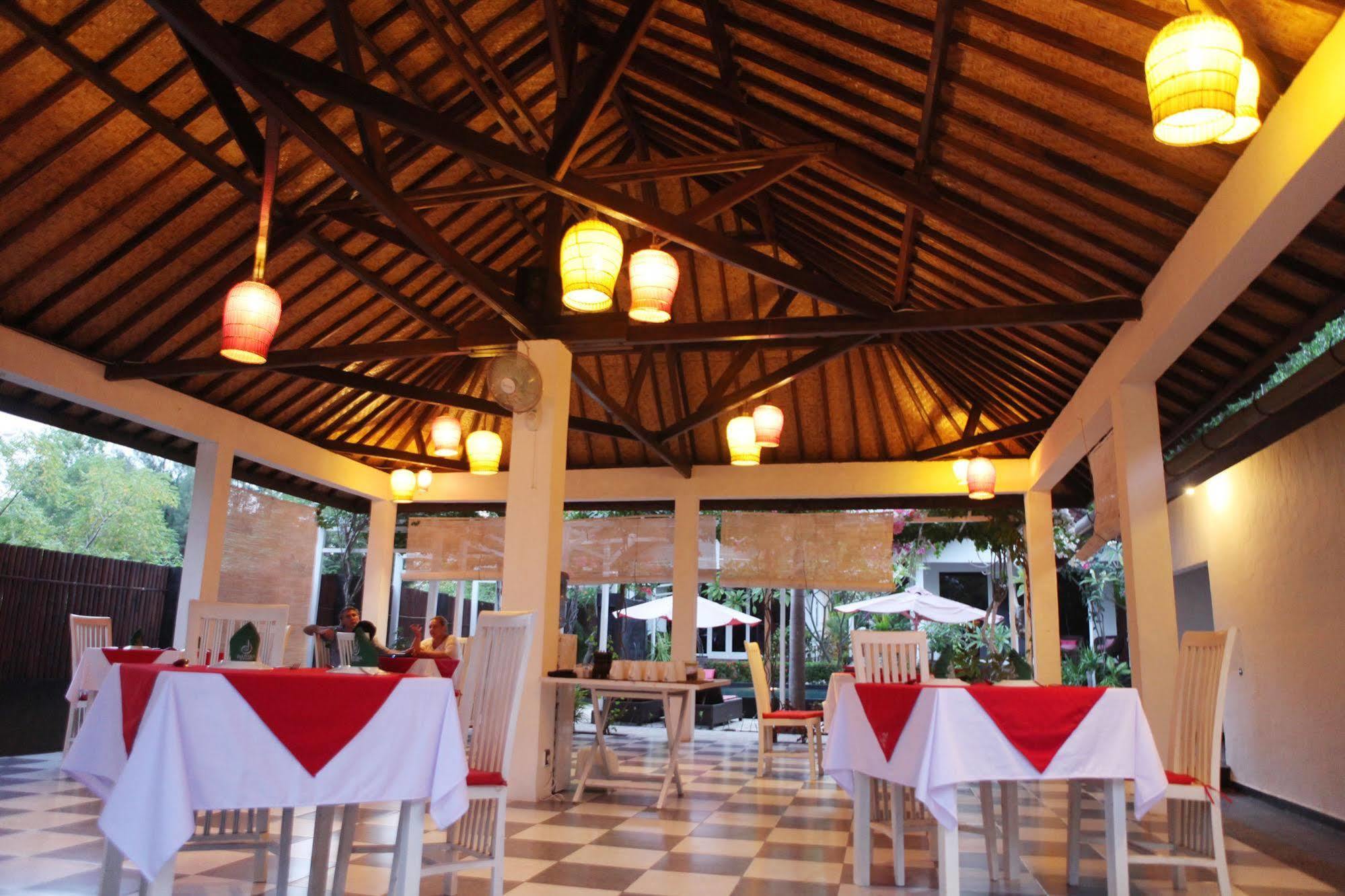 Wah Danima Resort & Restaurant Gili Trawangan Bagian luar foto