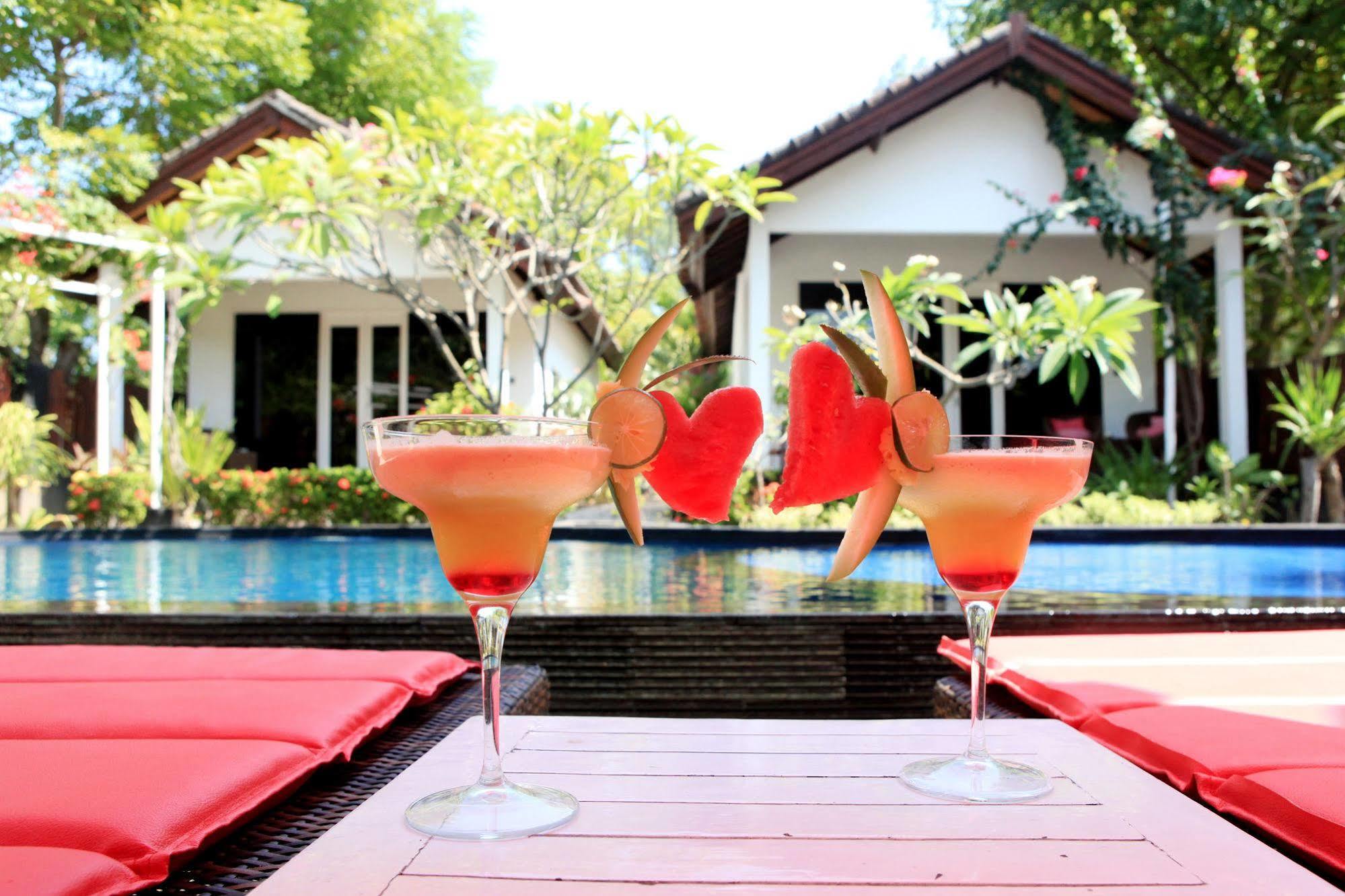 Wah Danima Resort & Restaurant Gili Trawangan Bagian luar foto