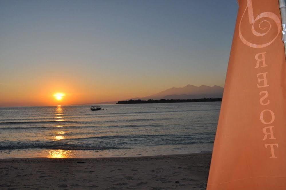 Wah Danima Resort & Restaurant Gili Trawangan Bagian luar foto