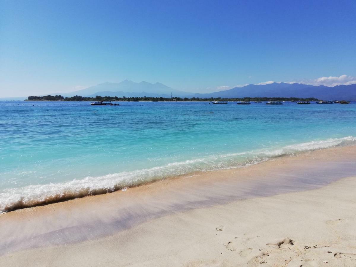 Wah Danima Resort & Restaurant Gili Trawangan Bagian luar foto